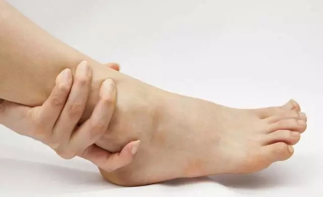 脚腕子酸